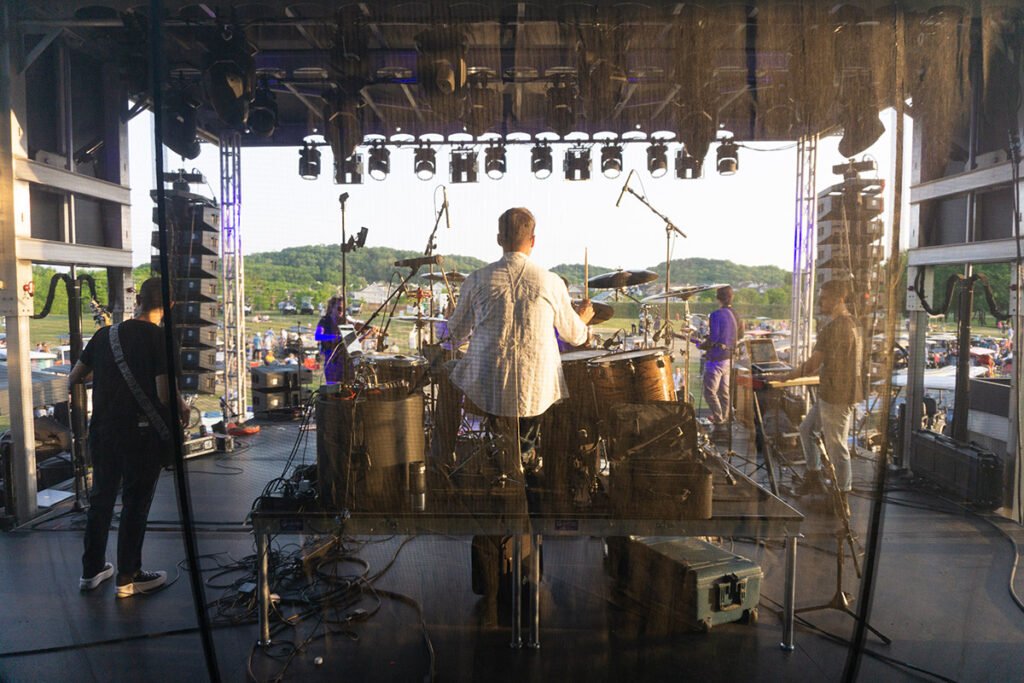 Six String Circus
